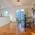 VILLE ET VOLCANS - Grand gite proche centre-ville pour 24 personnes