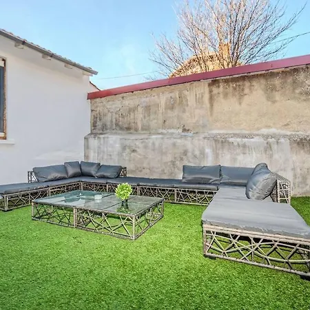 Et Volcans - Grand Proche Centre-ville Pour 24 Personnes Holiday home