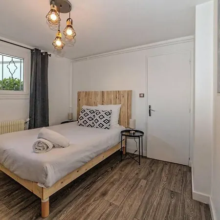 Holiday home Et Volcans - Grand Proche Centre-ville Pour 24 Personnes *