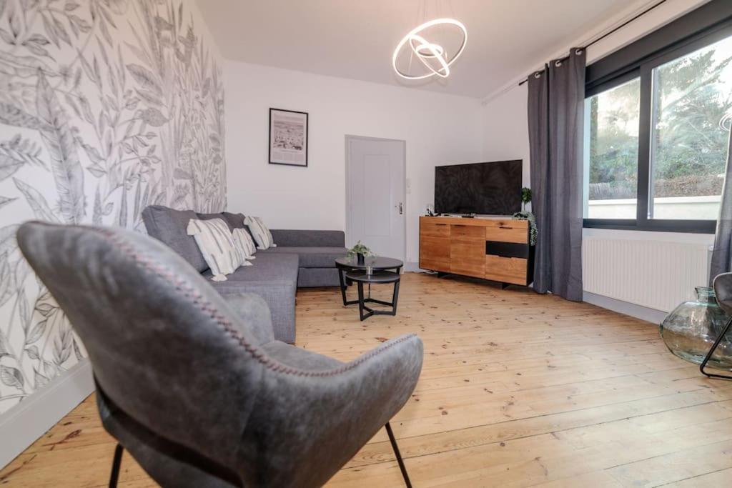 Et Volcans - Grand Proche Centre-ville Pour 24 Personnes * Clermont-Ferrand