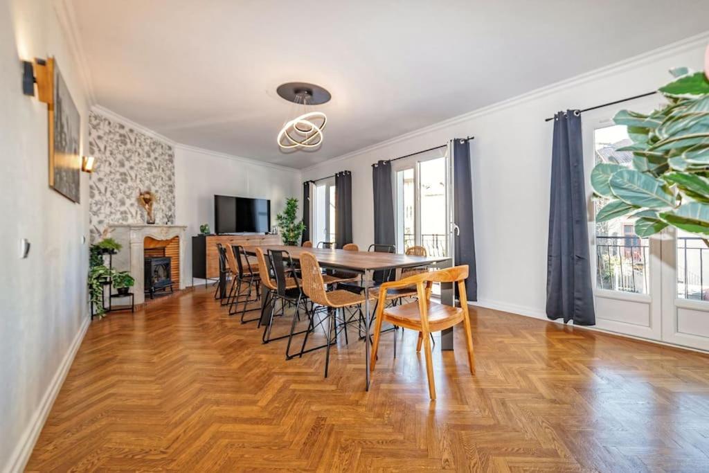 Et Volcans - Grand Proche Centre-ville Pour 24 Personnes Clermont-Ferrand