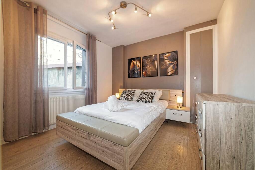 Et Volcans - Grand Proche Centre-ville Pour 24 Personnes * Clermont-Ferrand