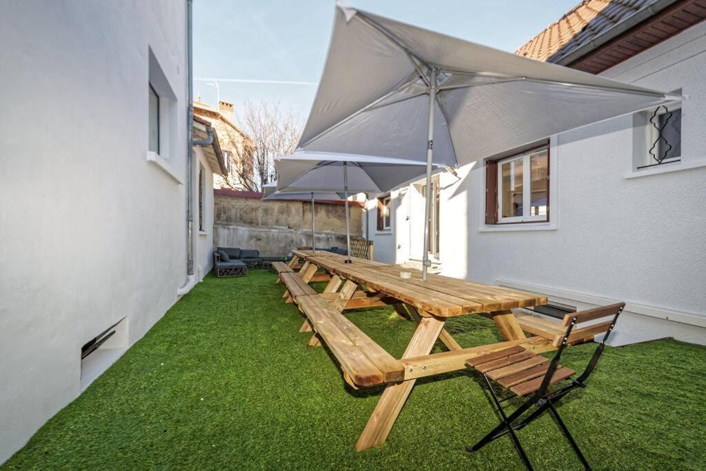 Et Volcans - Grand Proche Centre-ville Pour 24 Personnes Holiday home